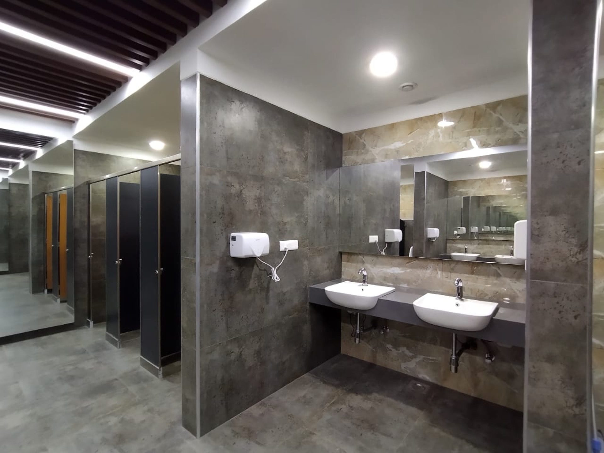 Washroom detail